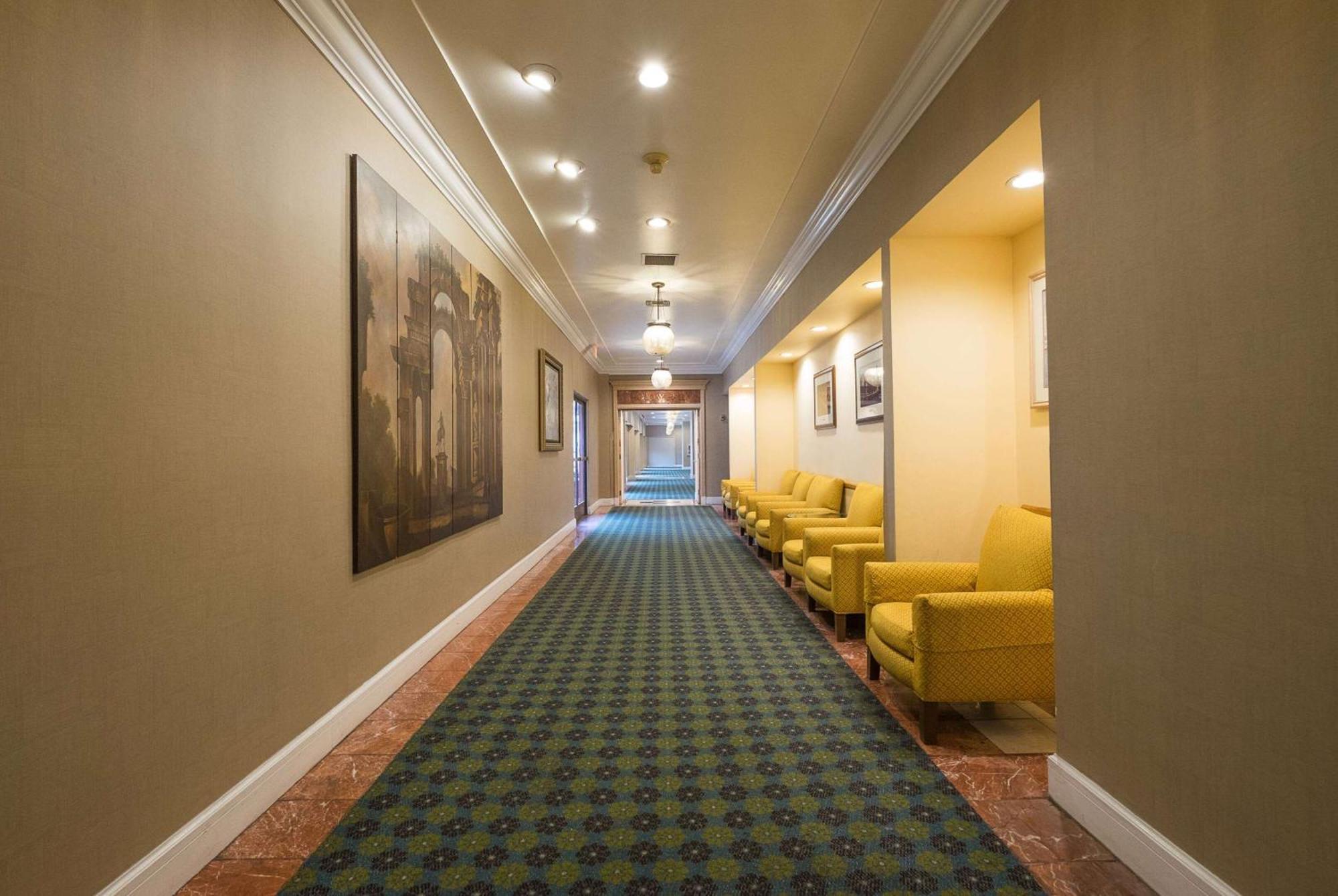 Howard Johnson By Wyndham Fullerton/Anaheim Conference Cntr Luaran gambar