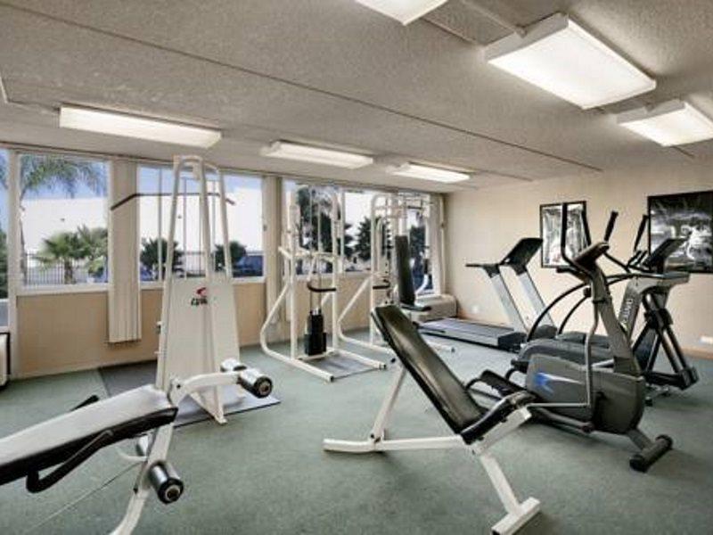 Howard Johnson By Wyndham Fullerton/Anaheim Conference Cntr Luaran gambar