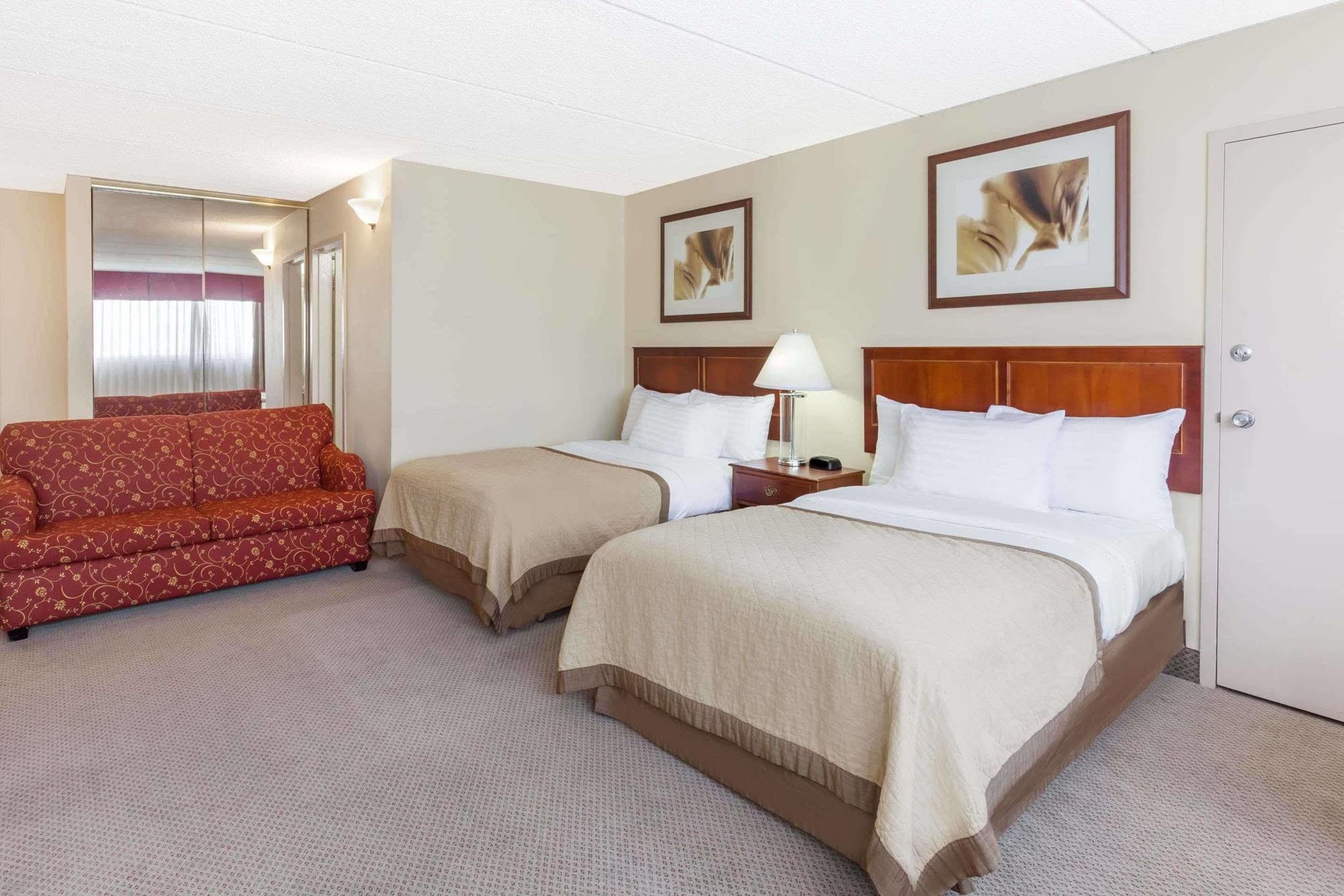 Howard Johnson By Wyndham Fullerton/Anaheim Conference Cntr Luaran gambar